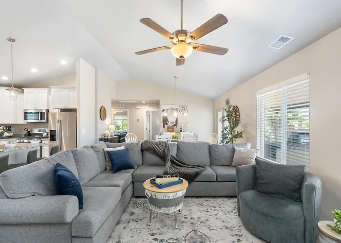 Travelers Paradise, 3br House Near Route 66 And Grand Canyon